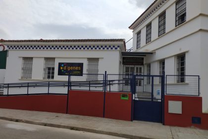 centrom coronil fachada